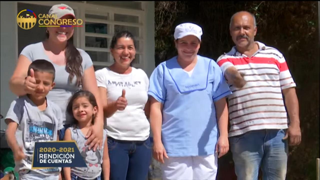 Familia rendición de c