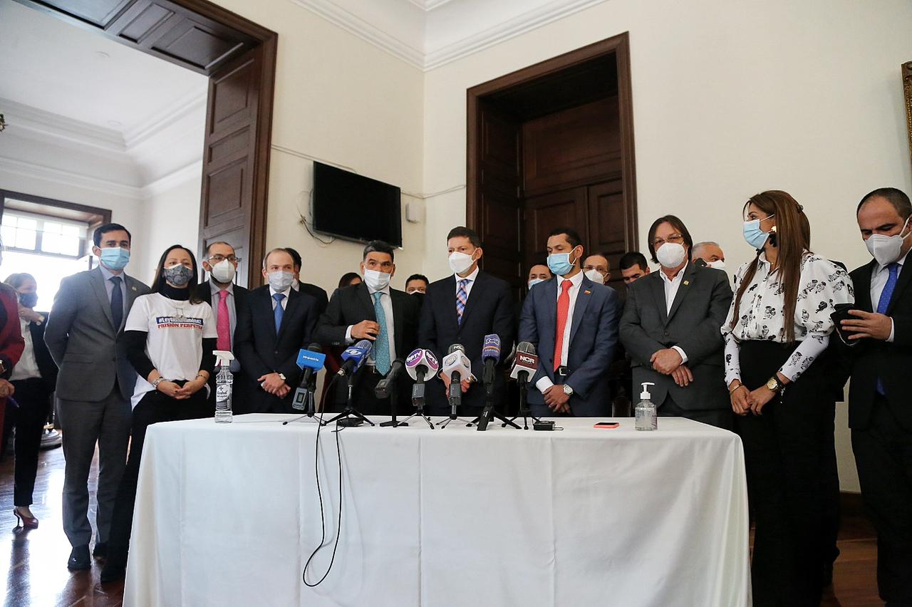 Reglamentación cadena perpetua a violadores