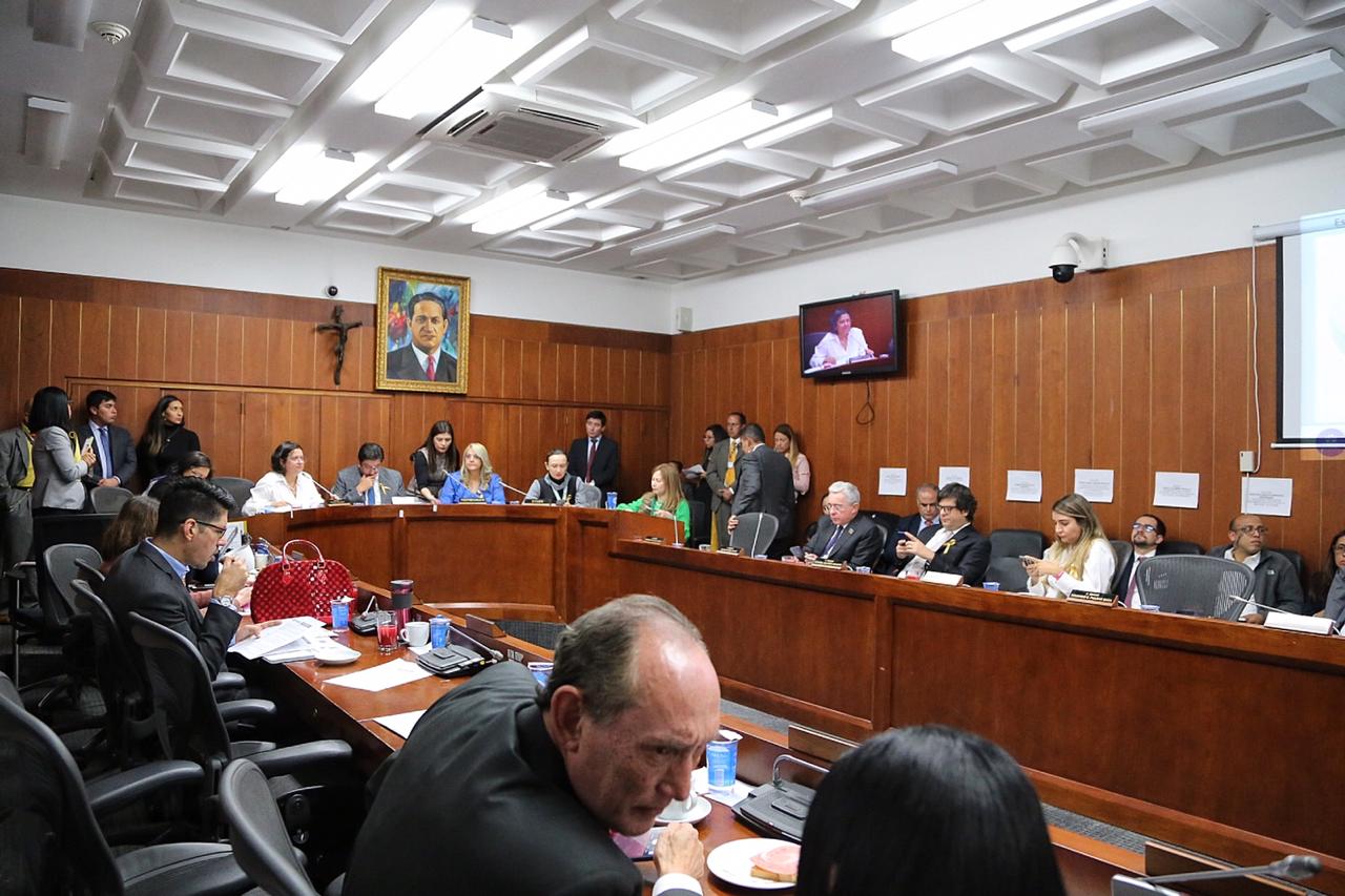 Comisión Séptima del Senado en Audiencia Pública sobre niños con cáncer