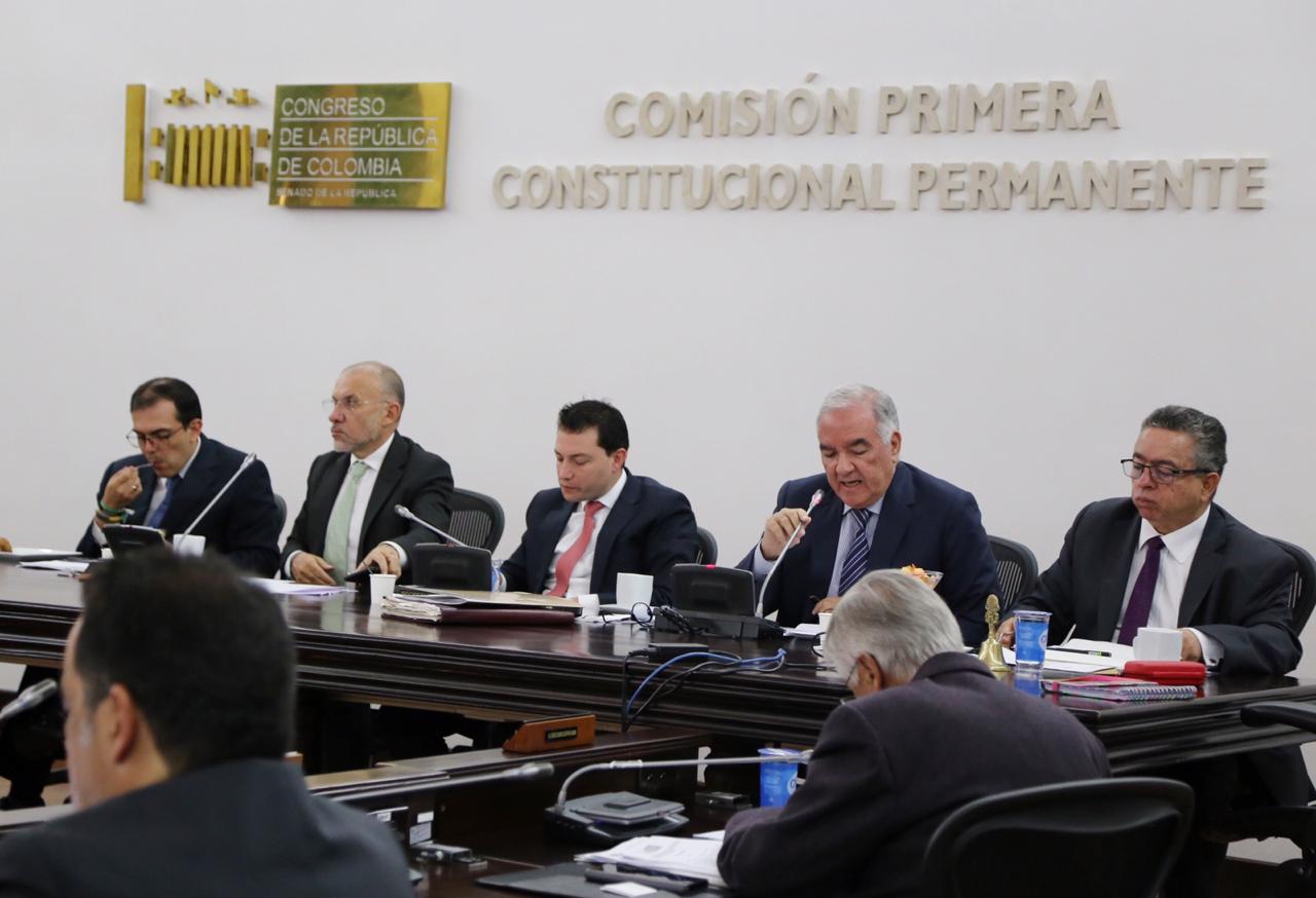 Comisión Primera al realizar audiencia pública sobre proyecto de acto legislativo que busca reformar el sistema de control fiscal.