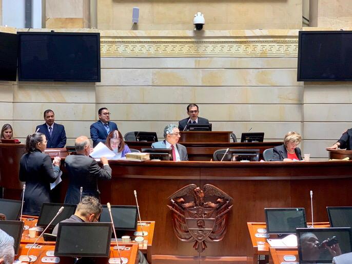 Sesión de las comisiones primeras conjuntas del Congreso, al iniciar estudio del proyecto de ley anticorrupción.