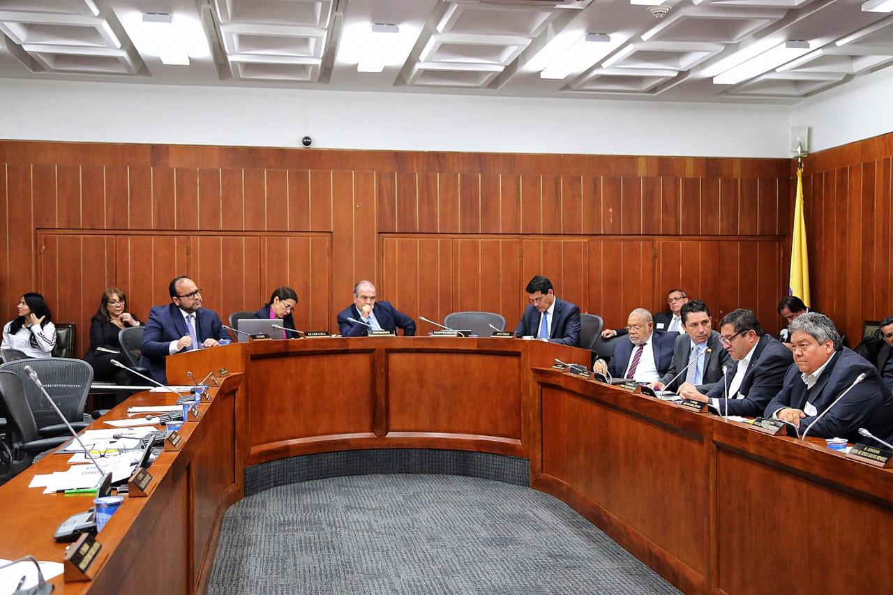 Debate de la Comisión Quinta sobre el fracking.