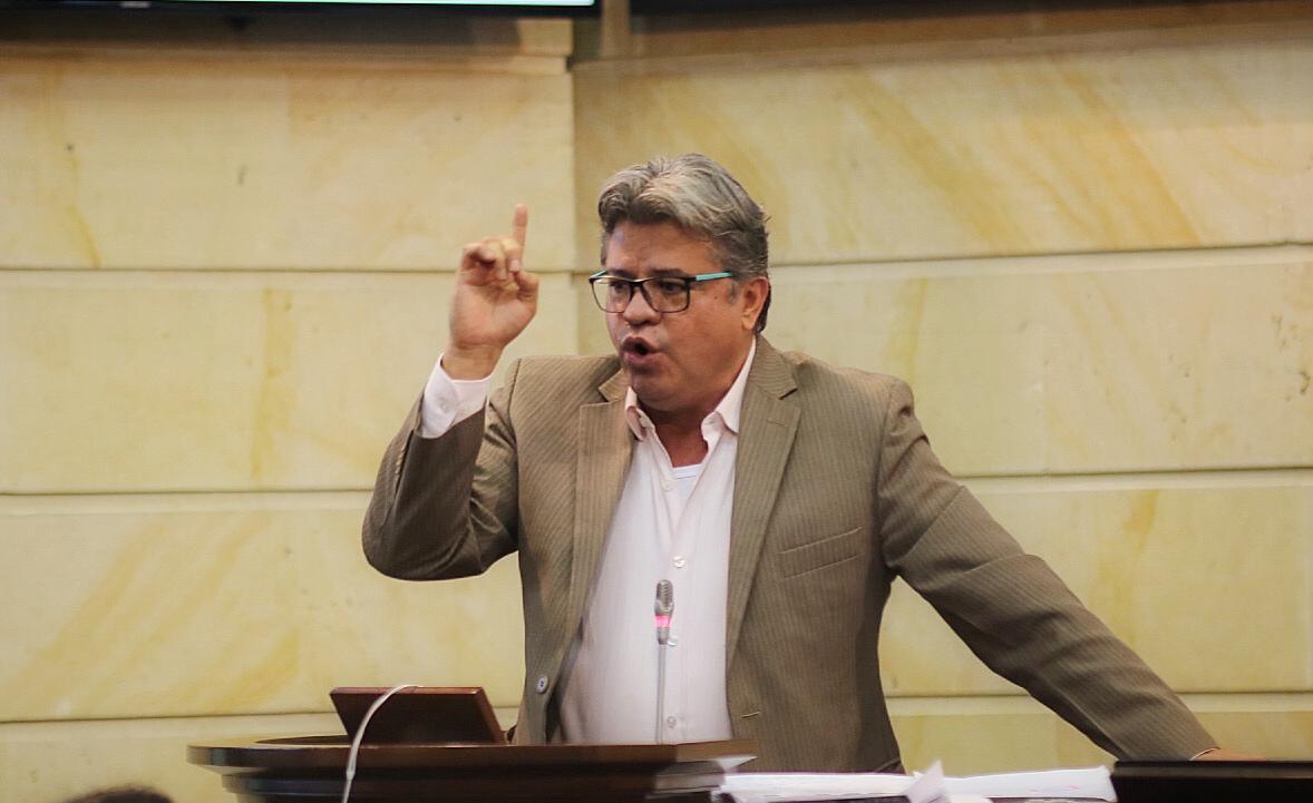 No apoyaremos medidas económicas de Duque”, dice Wilson Arias al radicar  ponencia negativa al proyecto de presupuesto